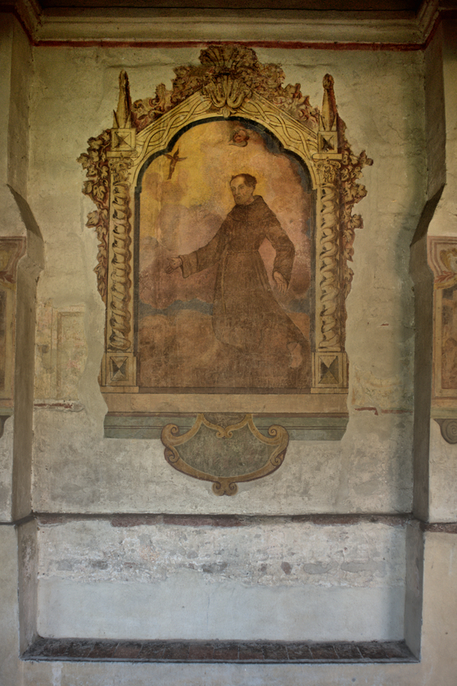 L'affresco dedicato a San Francesco, opera di Tommaso Picenardi